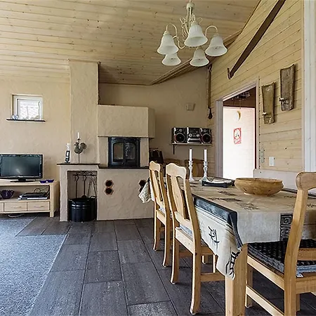 בית נופש Four-bedroom Holiday In *